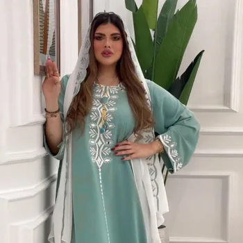 2023 Мусульманская Женская одежда Ближневосточная Арабская Мода Изысканная Цветочная вышивка Халат с вышивкой Jalabiya